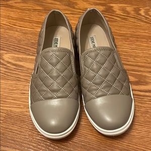 Steve Madden slip on sneaker